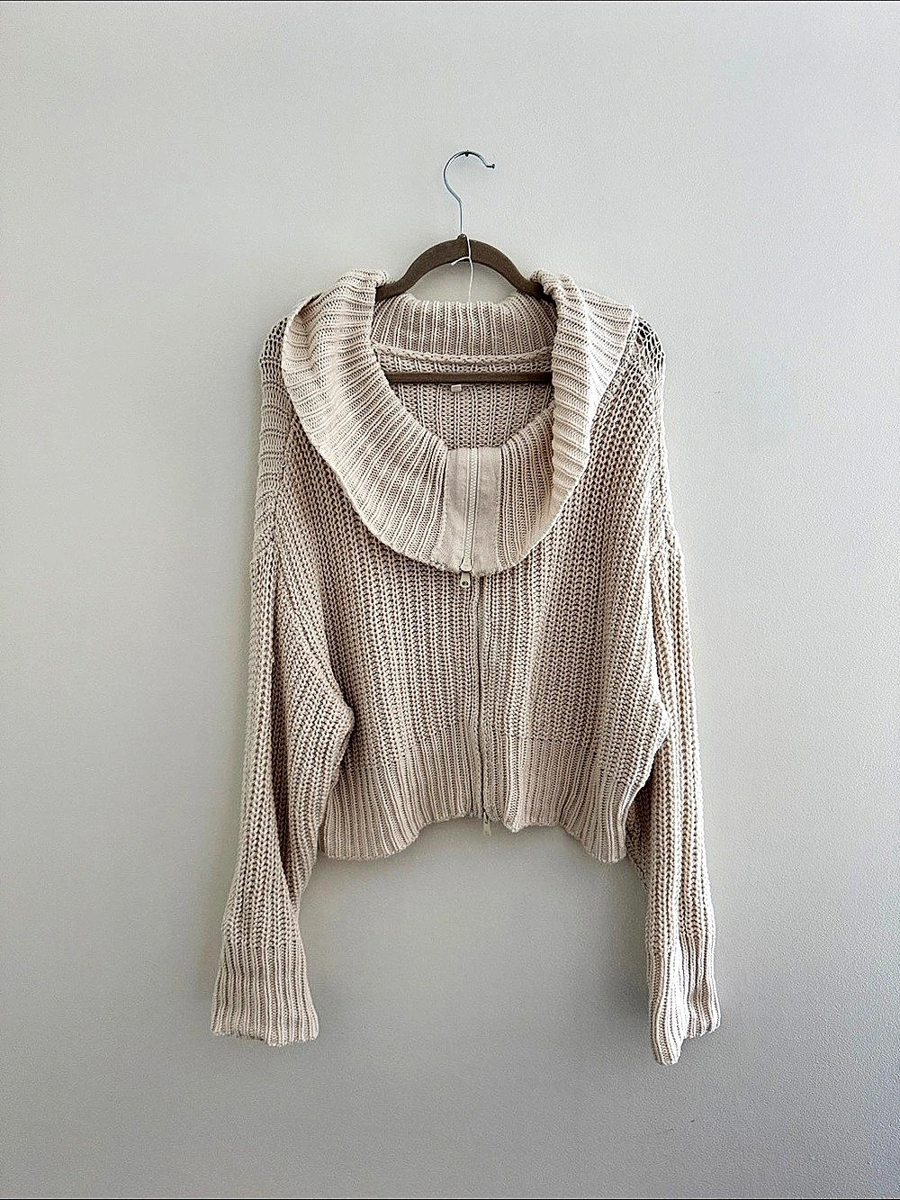 aerie Cowl Neck Knit Sweater in Cream Size XXL Like New